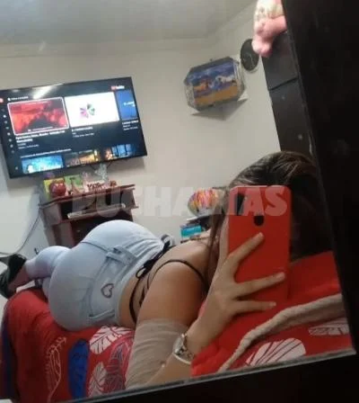 Estefanny, escorts en Tacna · Descubre la Magia de una Compañía Única en Tacna