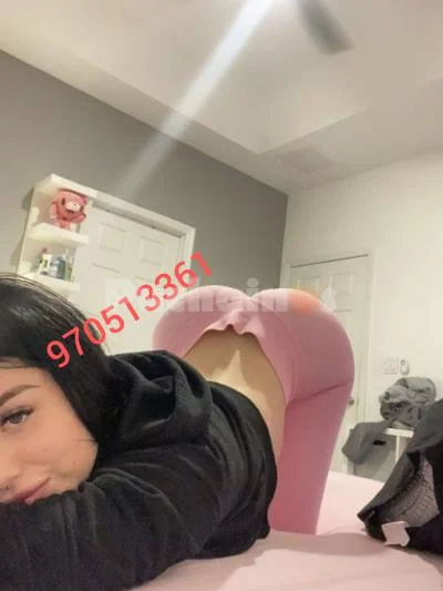 jovencita blanca vip de buen cuerpo espetacula sin apuros oral y poses  vip - foto 2
